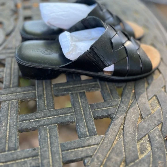 Vintage Y2K Duck Head Tina Leather Slip On Black Sandals  7M New - Picture 2 of 9